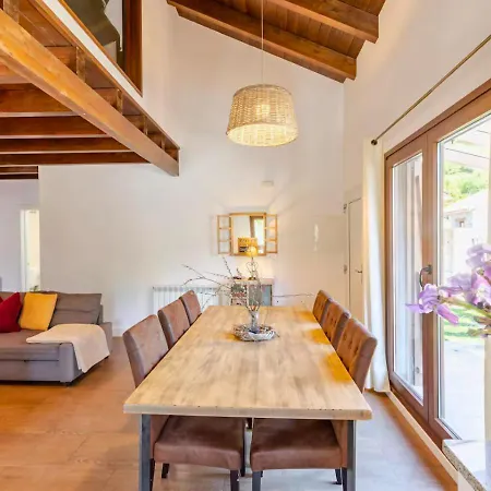 Orós Alpesi faház Oros Alto